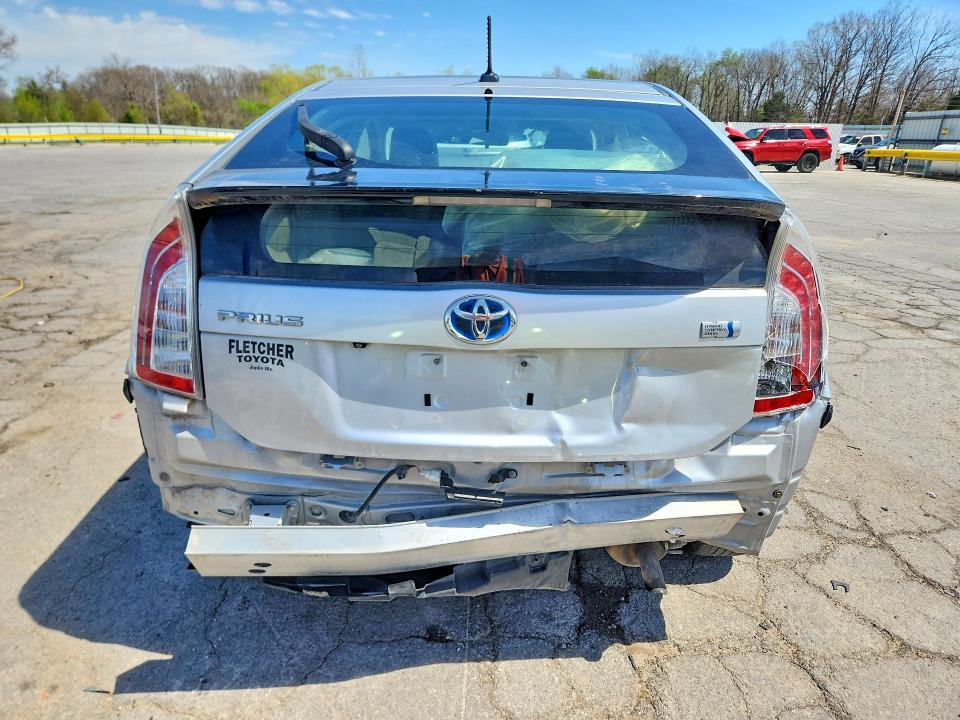 Фото 6 с аукциона – 2012 TOYOTA PRIUS с VIN JTDKN3DU3C5477571