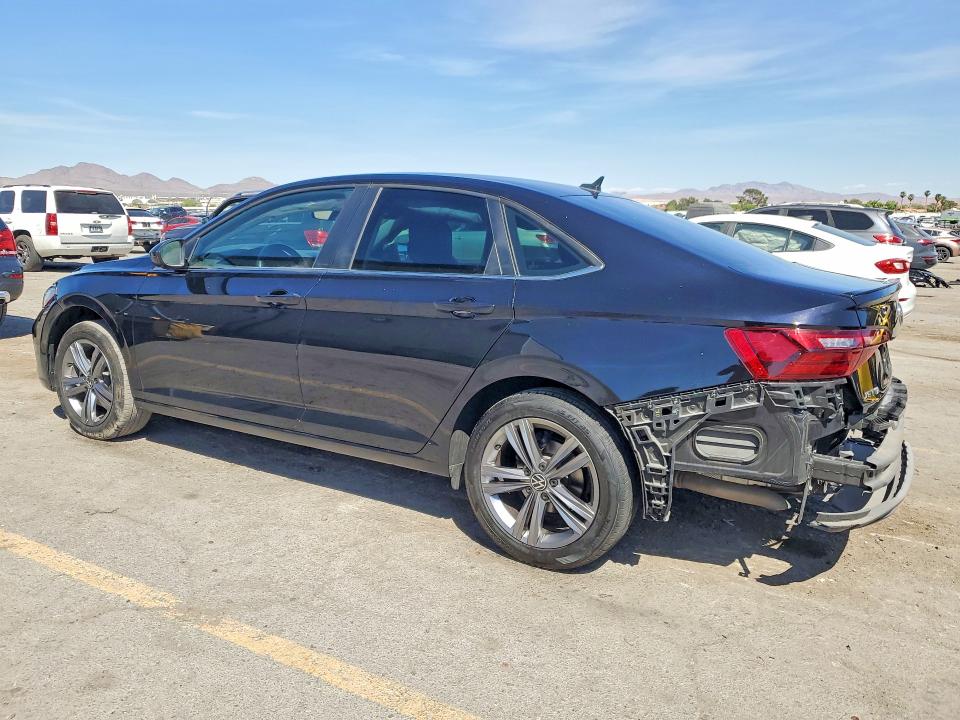 Photo 2 from auction – 2023 VOLKSWAGEN JETTA with VIN 3VWEM7BU1PM040580