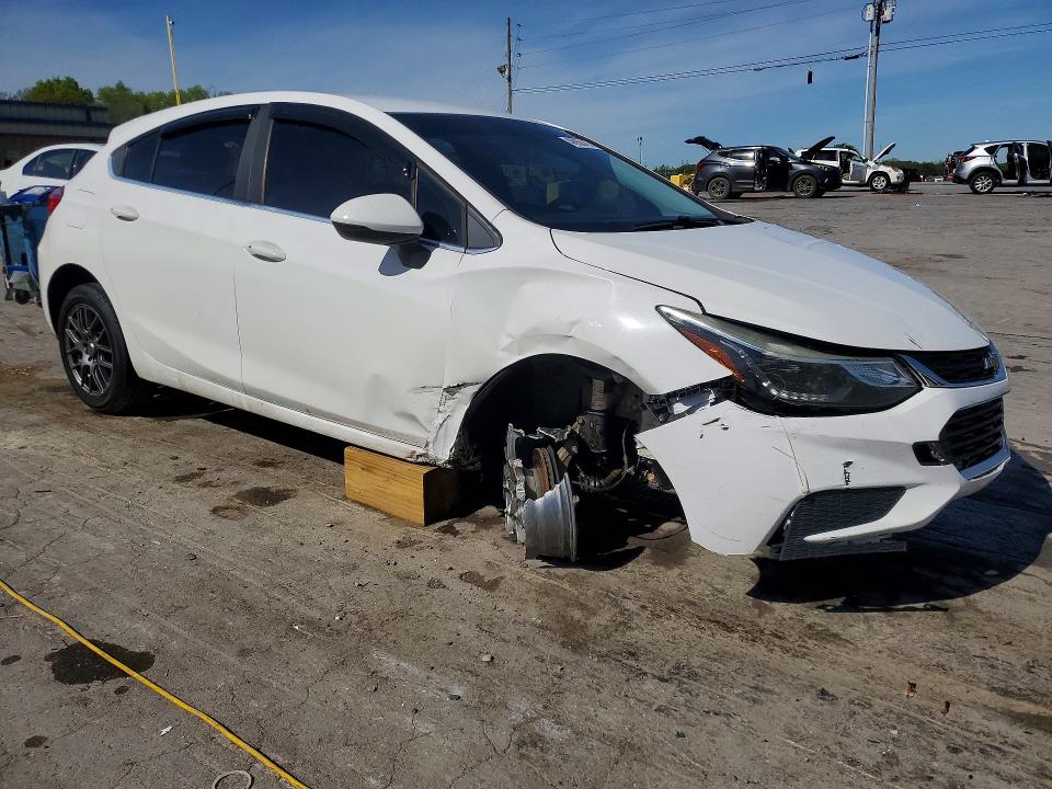 Photo 4 from auction – 2017 CHEVROLET CRUZE with VIN 3G1BE6SM5HS576564