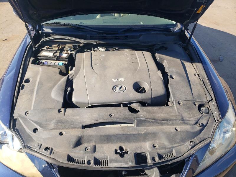 صورة رقم 11 من المزاد - 2011 LEXUS IS مع VIN JTHCF5C27B5045818