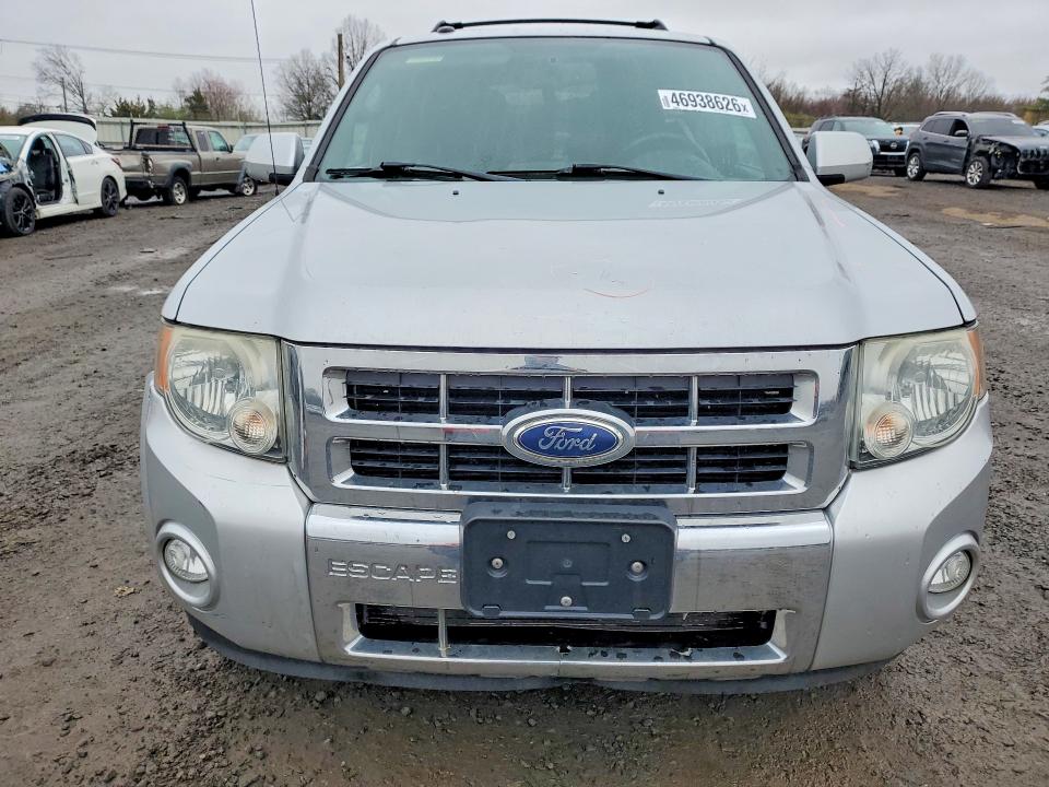 Photo 5 from auction – 2011 FORD ESCAPE with VIN 1FMCU0E70BKB17717