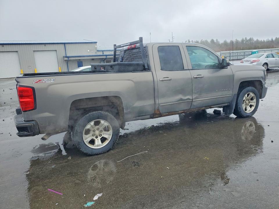 Photo 3 from auction – 2017 CHEVROLET SILVERADO with VIN 1GCVKREC8HZ193092