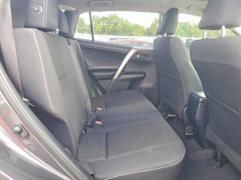 Photo 11 from auction – 2018 TOYOTA RAV4 with VIN JTMWFREV7JJ188349