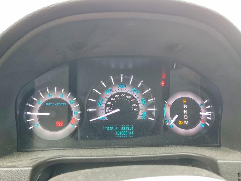 Снимка 9 от търг – 2010 MERCURY MILAN с VIN 3MEHM0JG4AR658536