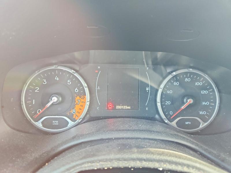 Photo 9 from auction – 2015 JEEP RENEGADE with VIN ZACCJBBT2FPB97754