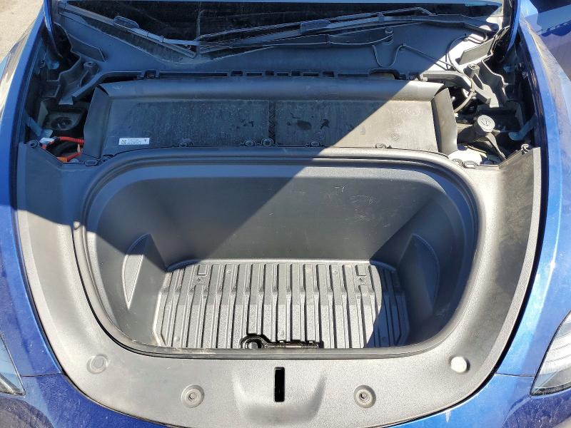 Photo 11 from auction – 2023 TESLA MODEL Y with VIN 7SAYGDEE6PF939212