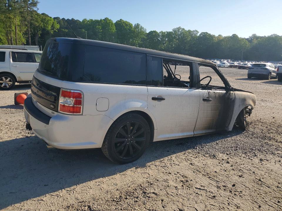 Photo 3 from auction – 2016 FORD FLEX with VIN 2FMHK6DT2GBA06309