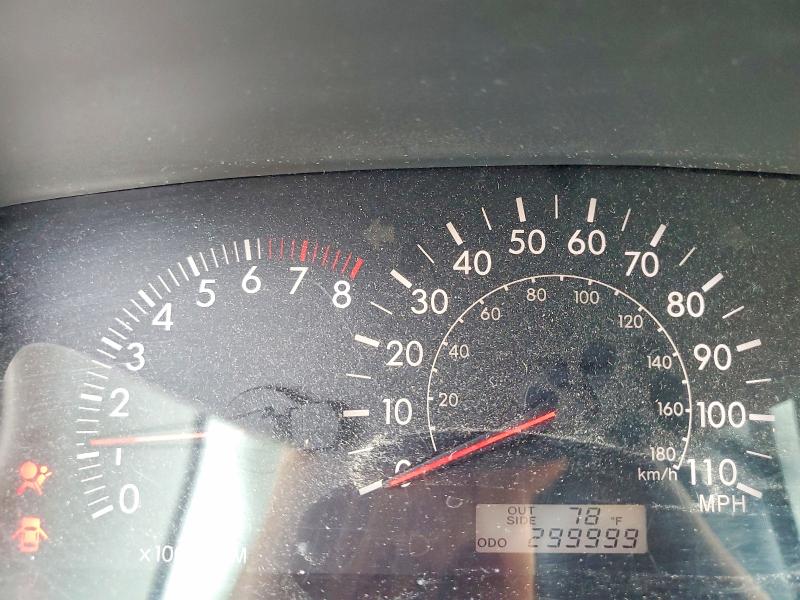 Photo 9 from auction – 2005 TOYOTA COROLLA with VIN 1NXBR32E15Z383774