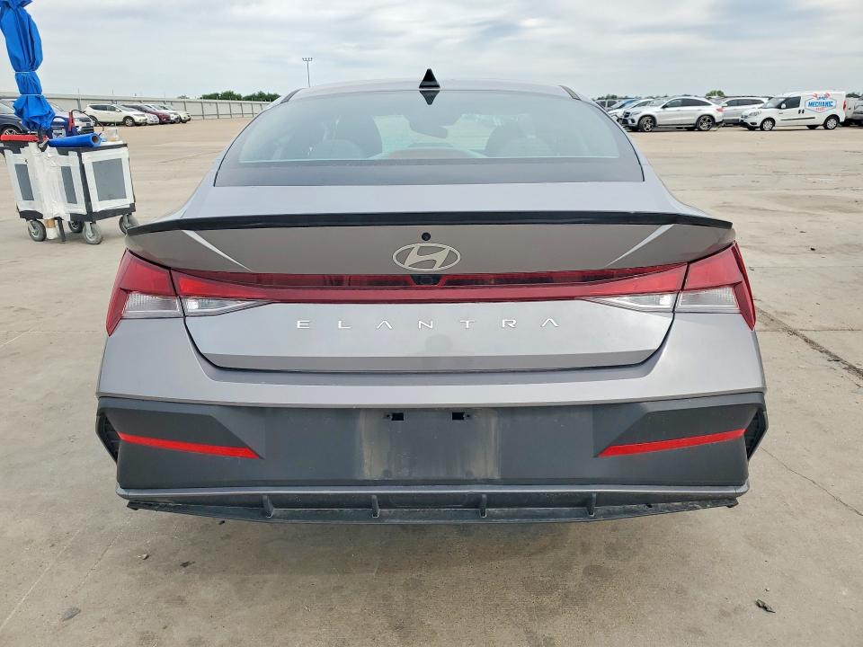 Photo 6 from auction – 2025 HYUNDAI ELANTRA with VIN KMHLM4DG2SU066069