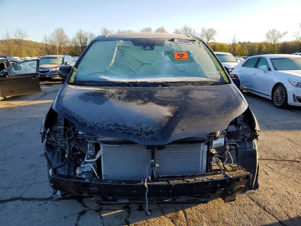 Photo 5 from auction – 2020 TOYOTA SIENNA with VIN 5TDZZ3DC2LS066814