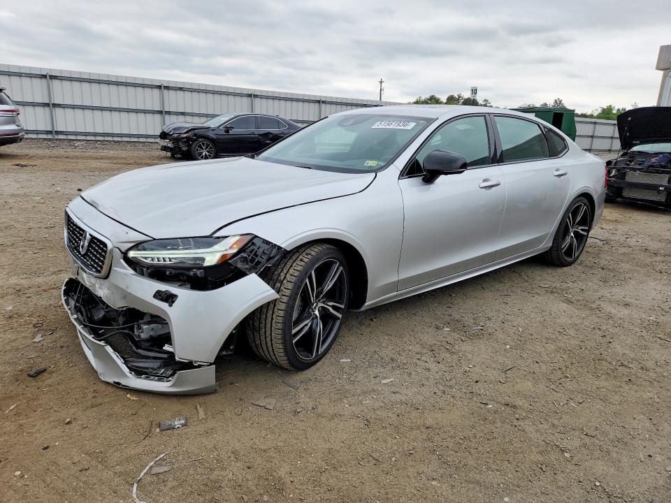 2020 VOLVO S90