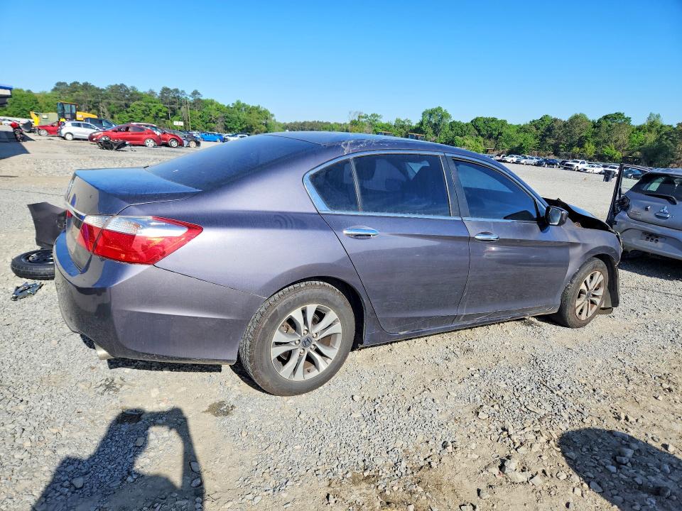 Photo 3 from auction – 2015 HONDA ACCORD with VIN 1HGCR2F37FA263493