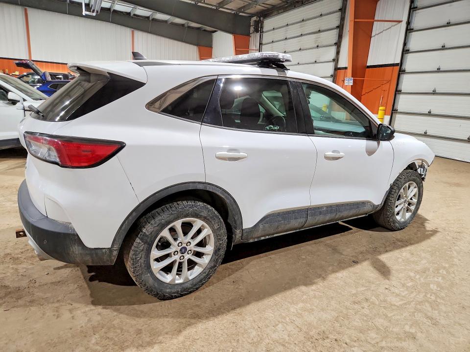Photo 3 from auction – 2021 FORD ESCAPE with VIN 1FMCU9G64MUA41340