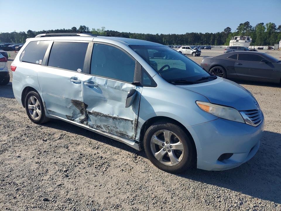 Photo 4 from auction – 2016 TOYOTA SIENNA with VIN 5TDKK3DC4GS691064