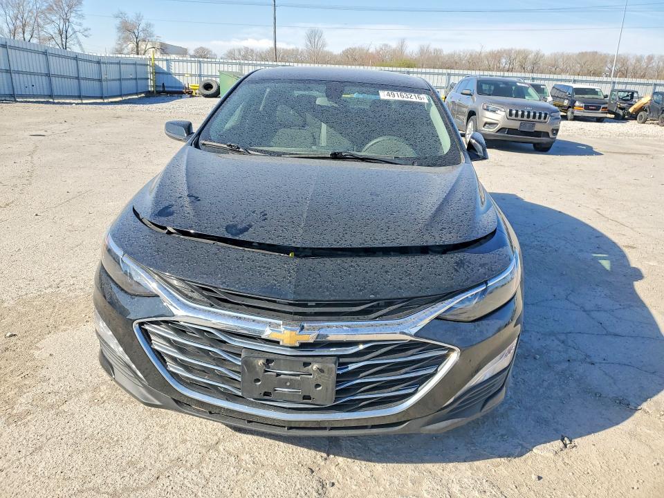 Photo 5 from auction – 2021 CHEVROLET MALIBU with VIN 1G1ZD5ST4MF070435