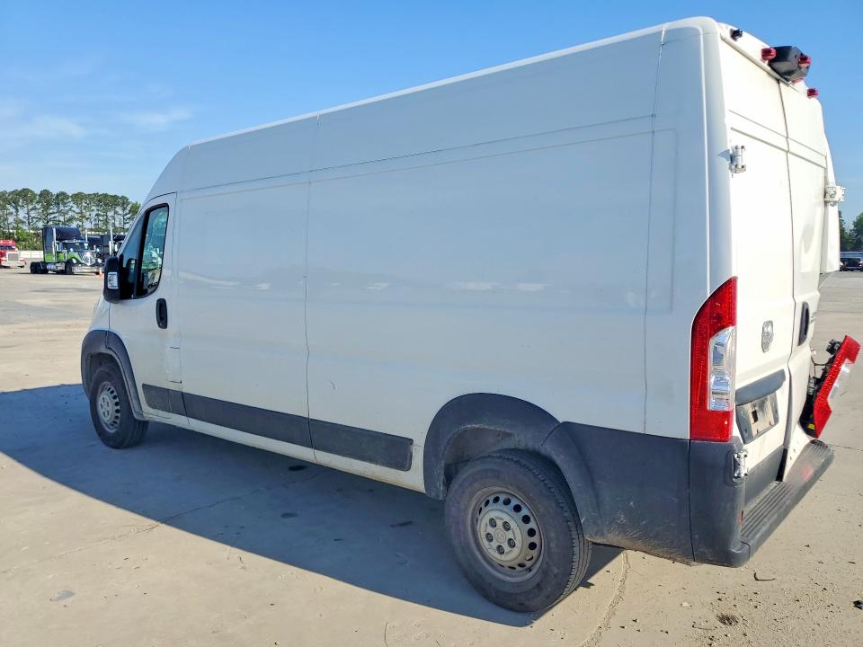 Photo 2 from auction – 2025 RAM PROMASTER 1500 with VIN 3C6LRVDG3SE515535