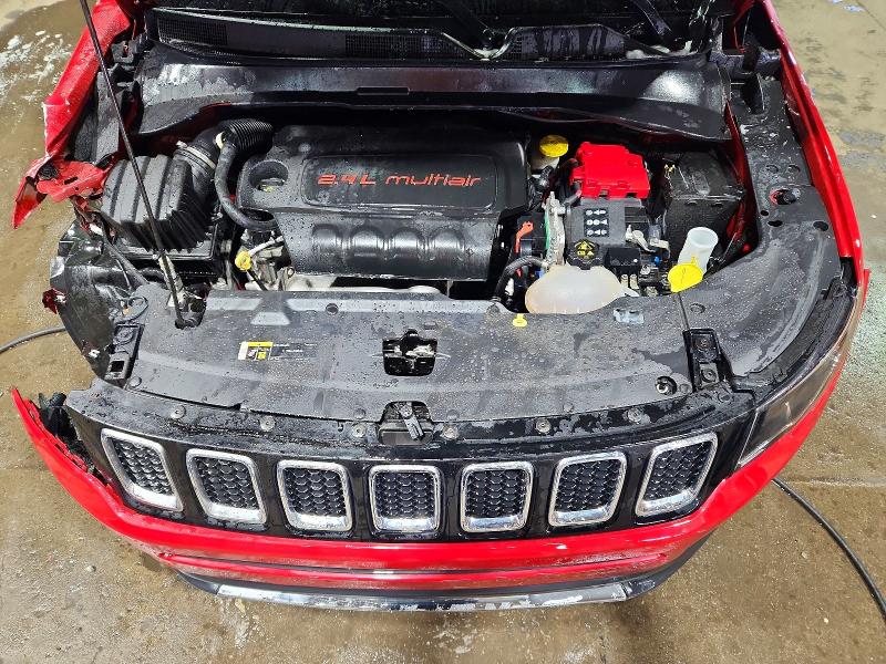 Photo 12 from auction – 2019 JEEP COMPASS with VIN 3C4NJDCB1KT697529