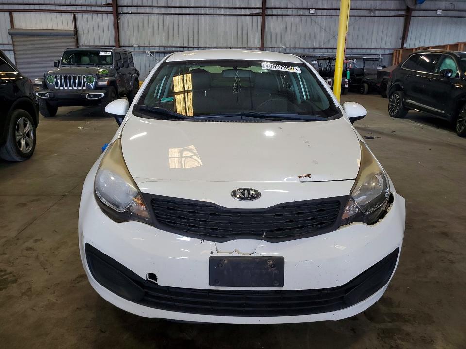 Photo 5 from auction – 2014 KIA RIO with VIN KNADM4A39E6400193
