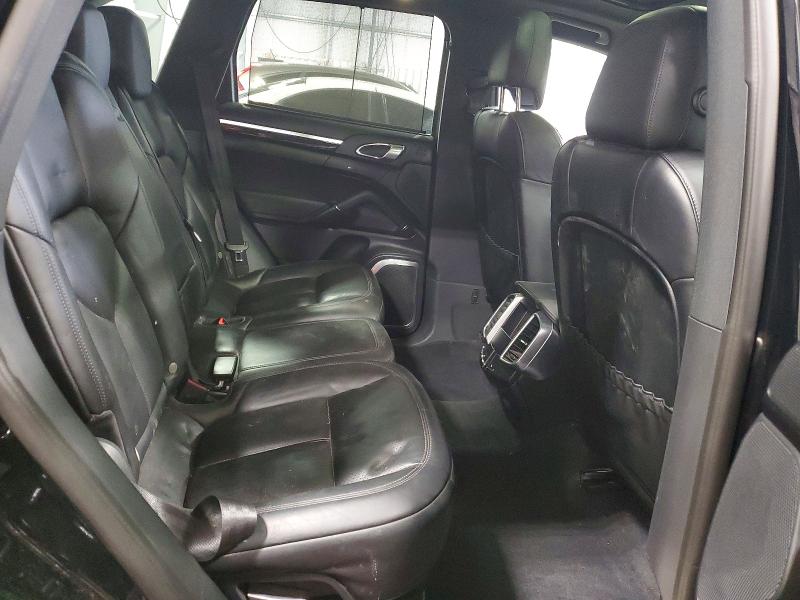 Photo 10 from auction – 2017 PORSCHE CAYENNE with VIN WP1AB2A25HLA53361
