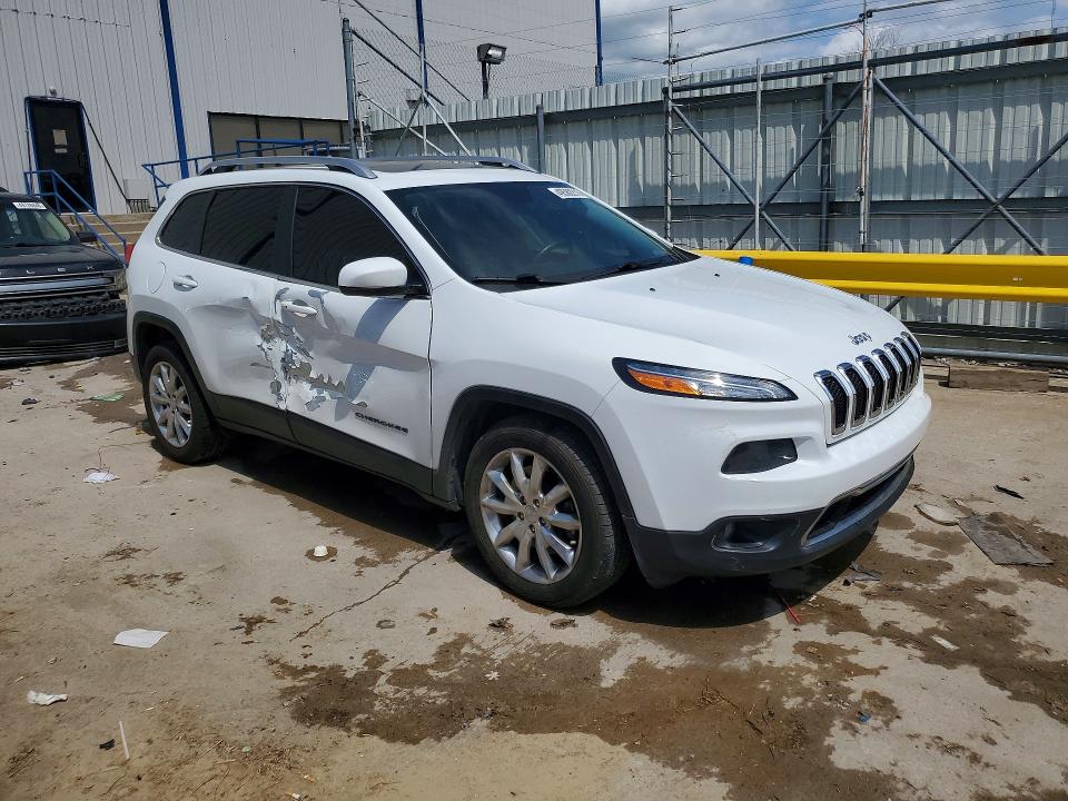 Photo 4 from auction – 2017 JEEP CHEROKEE with VIN 1C4PJLDB4HW613465
