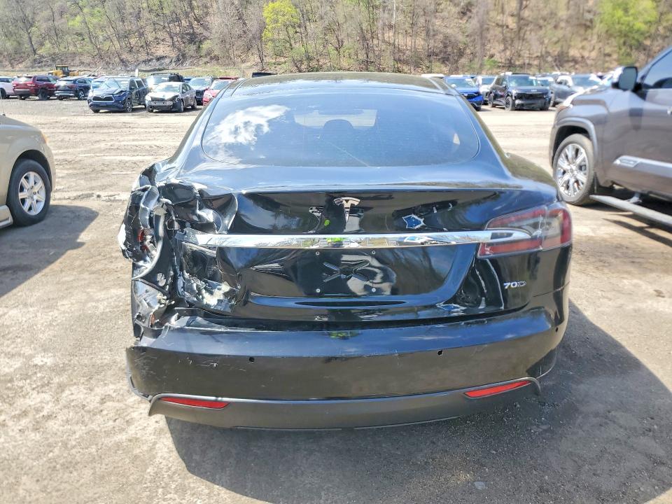 Photo 6 from auction – 2015 TESLA MODEL S with VIN 5YJSA1E27FF119731