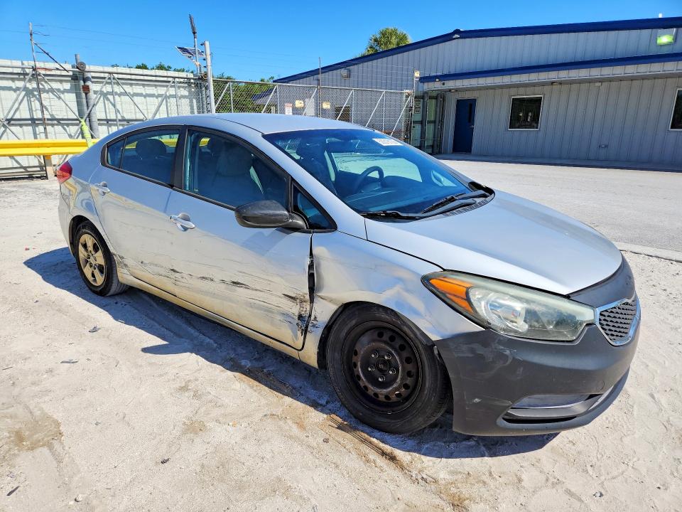 Photo 4 from auction – 2015 KIA FORTE with VIN KNAFK4A68F5343274