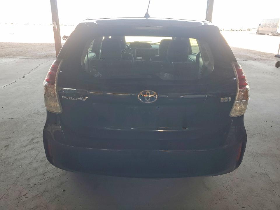 Photo 6 from auction – 2017 TOYOTA PRIUS V with VIN JTDZN3EU2HJ064746