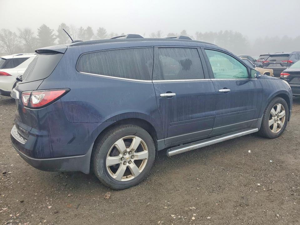 Photo 3 from auction – 2016 CHEVROLET TRAVERSE with VIN 1GNKVGKD8GJ179712