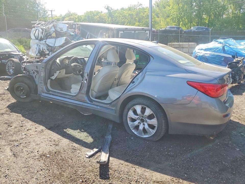 Photo 2 from auction – 2014 INFINITI Q50 with VIN JN1BV7AR4EM703099