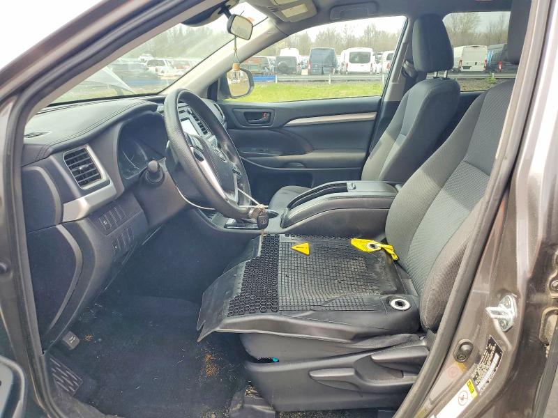 Photo 7 from auction – 2017 TOYOTA HIGHLANDER with VIN 5TDZARFH8HS024397