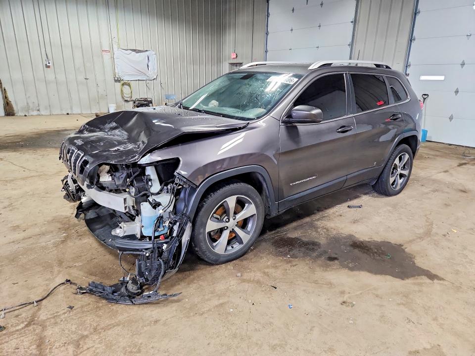 JEEP CHEROKEE 2019 with VIN 1C4PJLDB6KD433830 - Photo from auction