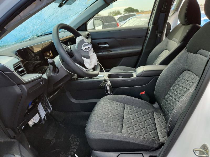 Photo 7 from auction – 2025 NISSAN KICKS with VIN 3N8AP6CA3SL423804