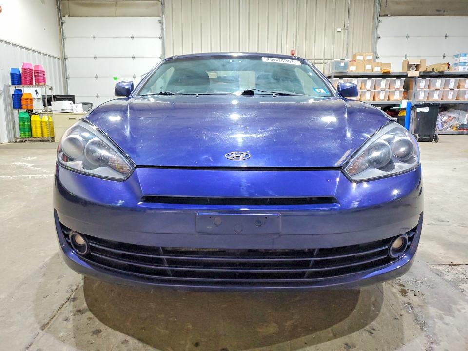 Photo 5 from auction – 2007 HYUNDAI TIBURON with VIN KMHHM66D07U255265