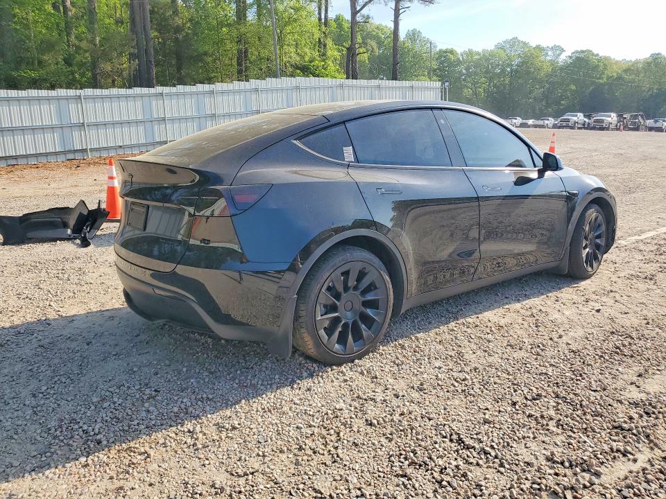 Photo 3 from auction – 2023 TESLA MODEL Y with VIN 7SAYGAEE2PF610957