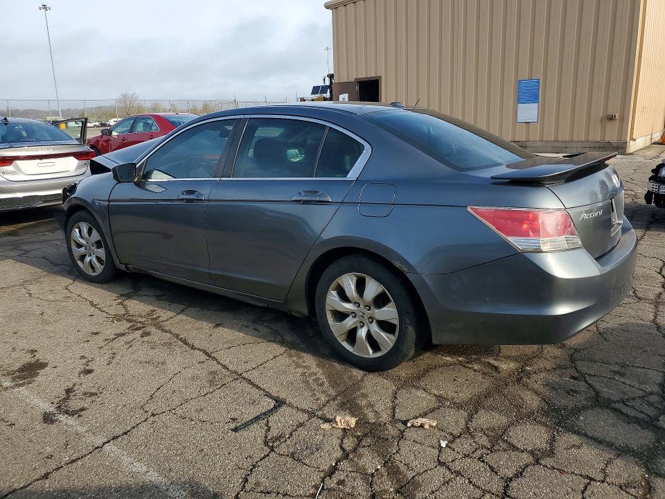 Photo 2 from auction – 2010 HONDA ACCORD with VIN 1HGCP2F85AA076702