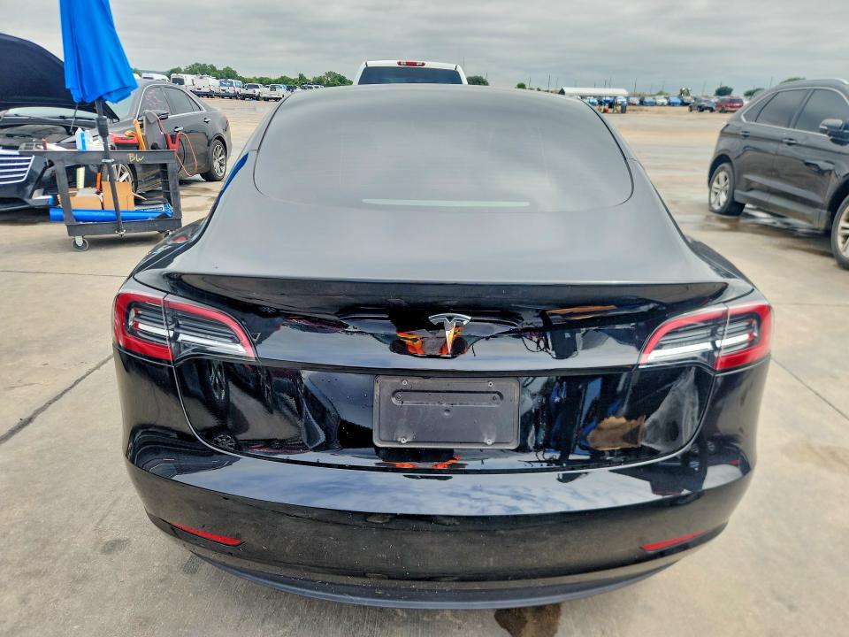 Photo 6 from auction – 2023 TESLA MODEL 3 with VIN 5YJ3E1EA8PF681879