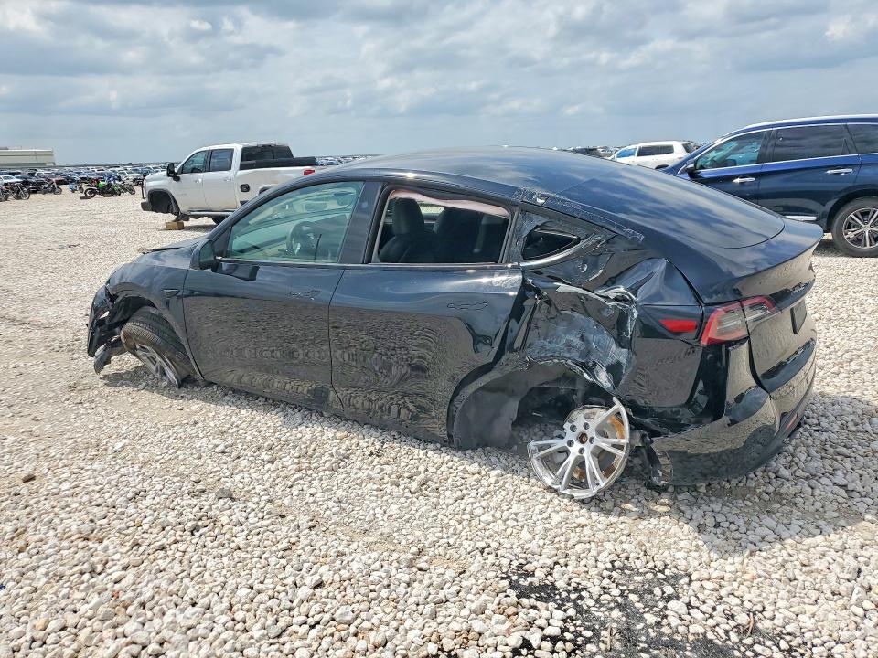 Photo 2 from auction – 2024 TESLA MODEL Y with VIN 7SAYGAEE1RF074392