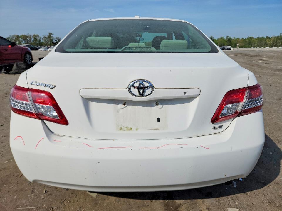 Photo 6 from auction – 2011 TOYOTA CAMRY with VIN 4T1BF3EK2BU699027