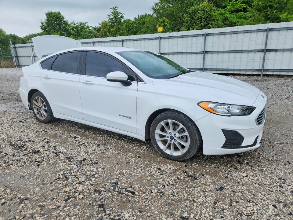 Photo 4 from auction – 2019 FORD FUSION with VIN 3FA6P0LU2KR167781