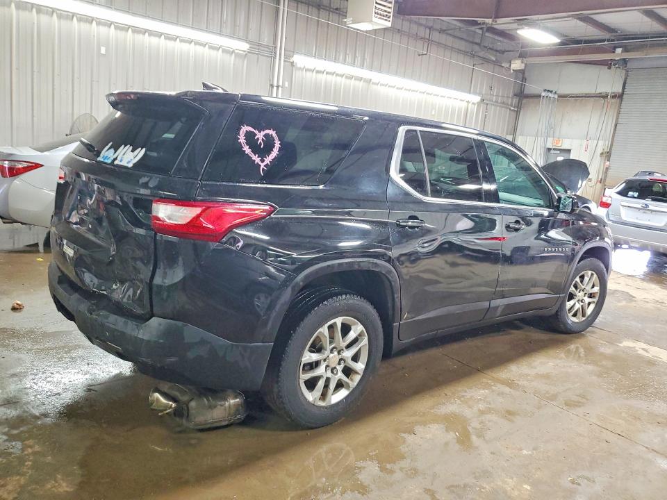 Photo 3 from auction – 2018 CHEVROLET TRAVERSE with VIN 1GNERFKW4JJ190534