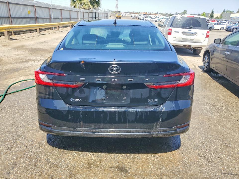 Photo 6 from auction – 2025 TOYOTA CAMRY with VIN 4T1DAACK0SU194604