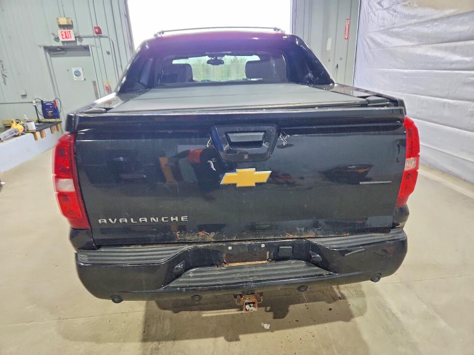 Photo 6 from auction – 2013 CHEVROLET AVALANCHE with VIN 3GNTKGE71DG283748