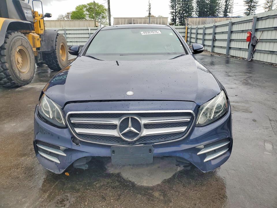 Photo 5 from auction – 2017 MERCEDES-BENZ E with VIN WDDZF4KB8HA065248