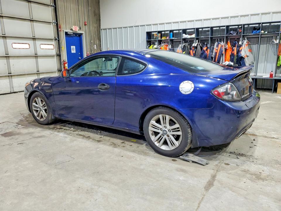 Photo 2 from auction – 2007 HYUNDAI TIBURON with VIN KMHHM66D07U255265