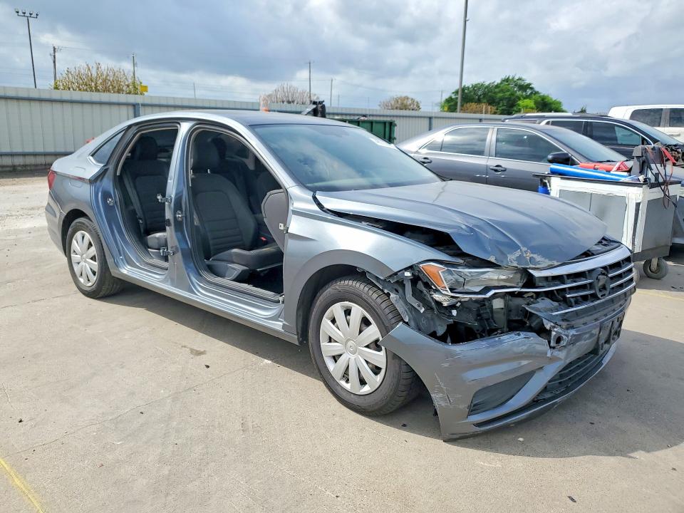 Photo 4 from auction – 2021 VOLKSWAGEN JETTA with VIN 3VWC57BU8MM035781