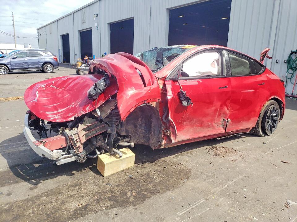 TESLA MODEL Y 2023 with VIN 7SAYGDEE5PA073418 - Photo from auction