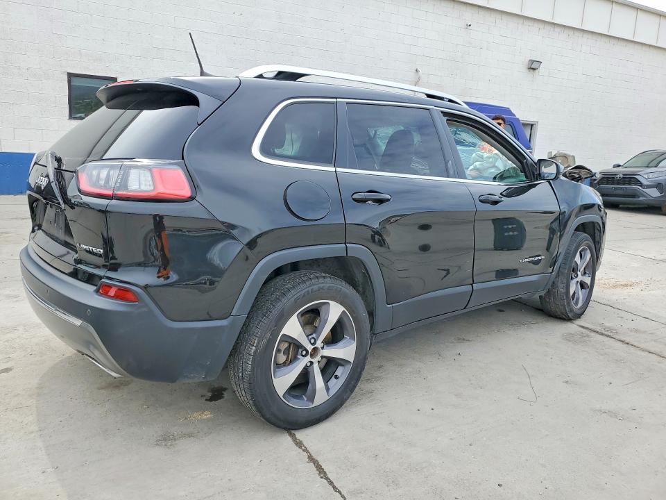 Photo 3 from auction – 2019 JEEP CHEROKEE with VIN 1C4PJMDX5KD373928