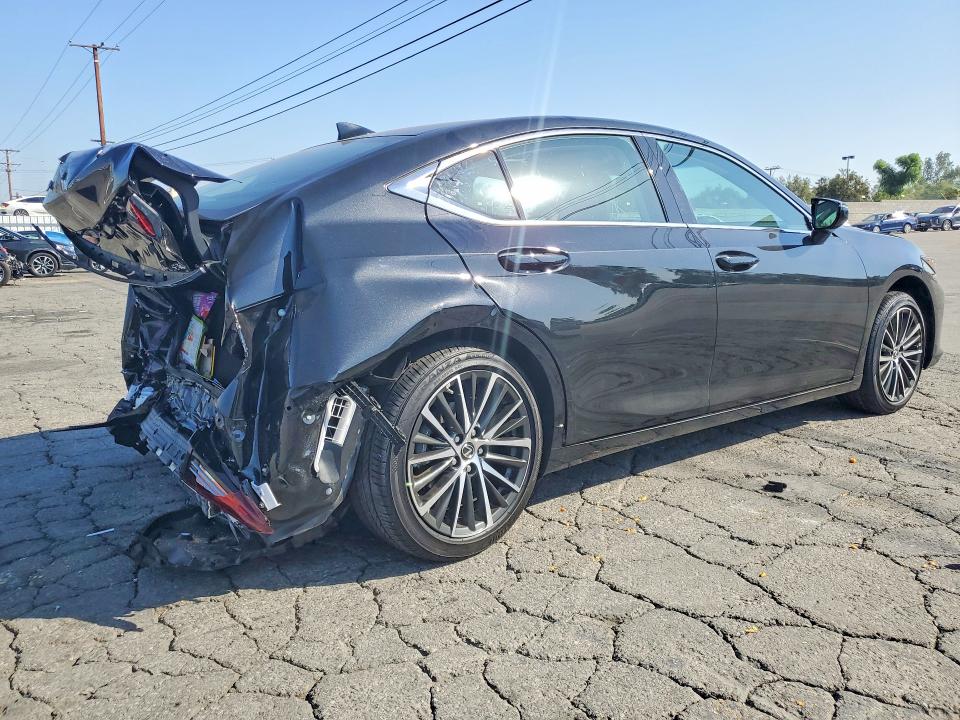 Photo 3 from auction – 2025 LEXUS ES 300H with VIN 58ADA1C10SU076102