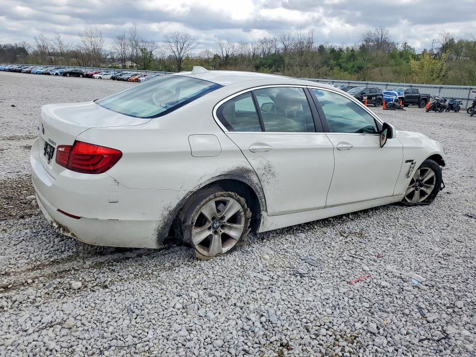 Photo 3 from auction – 2013 BMW 528 with VIN WBAXH5C59DD106664