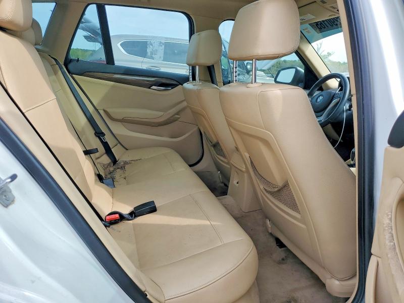 Photo 11 from auction – 2014 BMW X1 with VIN WBAVM1C54EVW52053